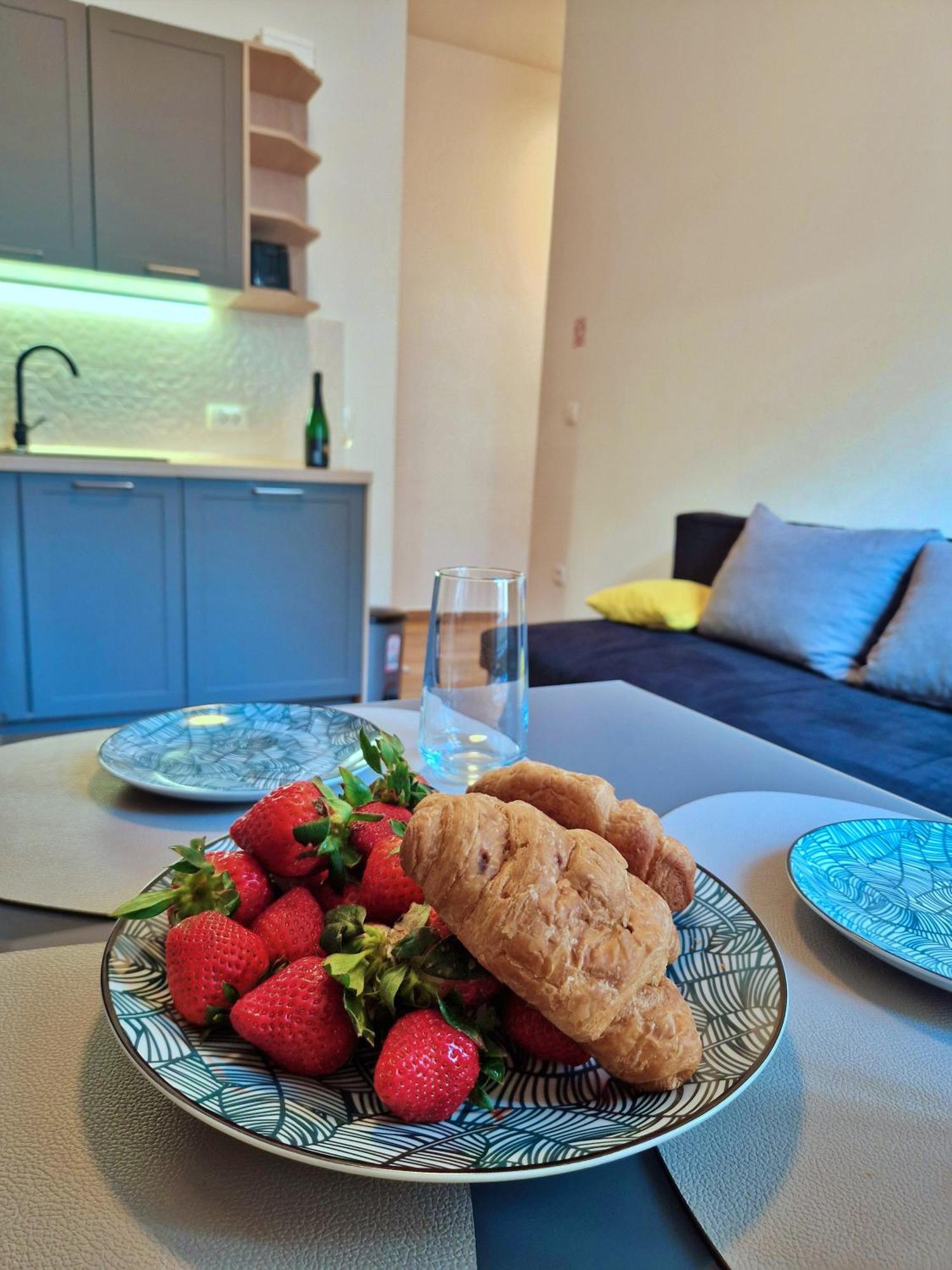 Lola'S Place غييكا المظهر الخارجي الصورة